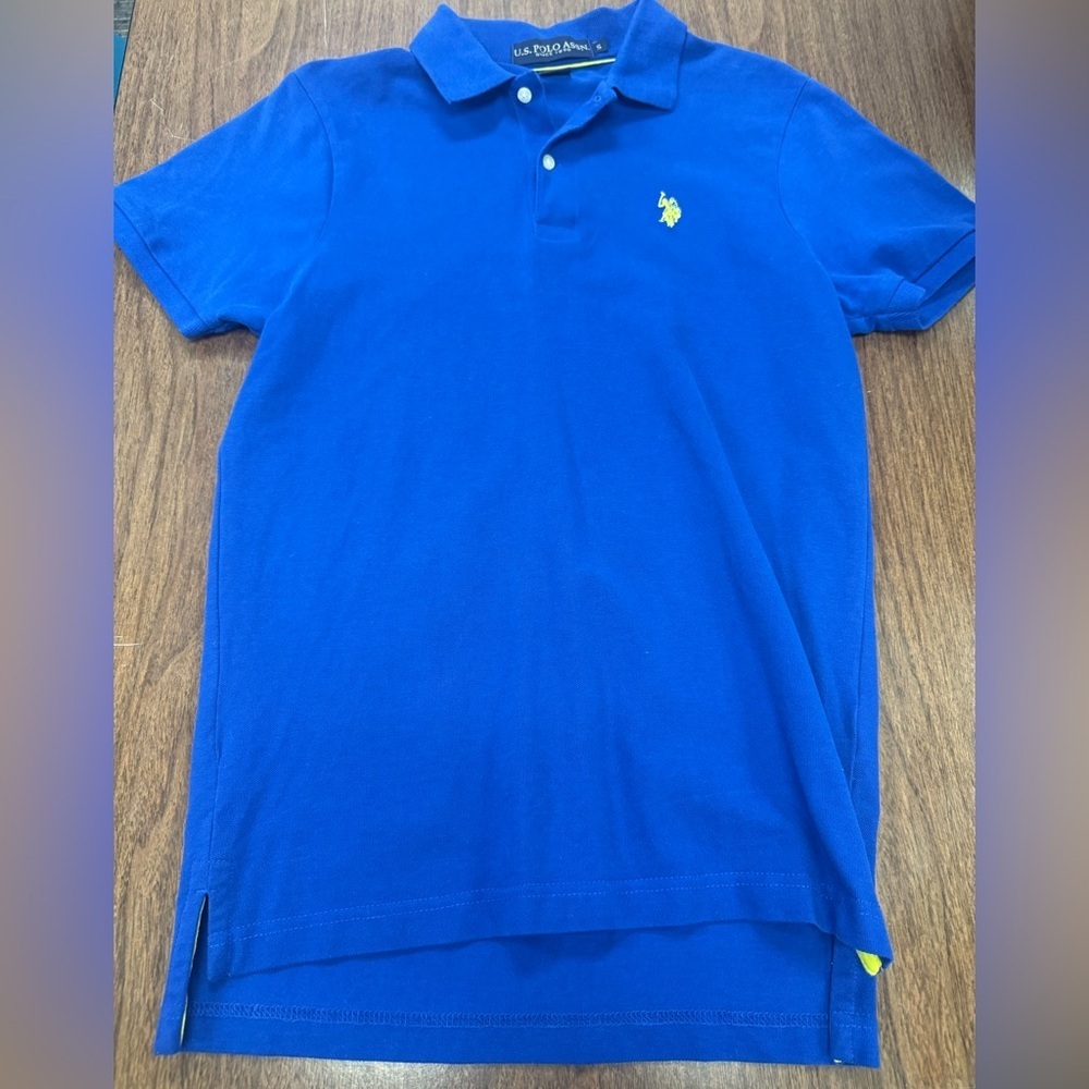 Men’s size small SLIM FIT US polo ASS. Royal blue polo